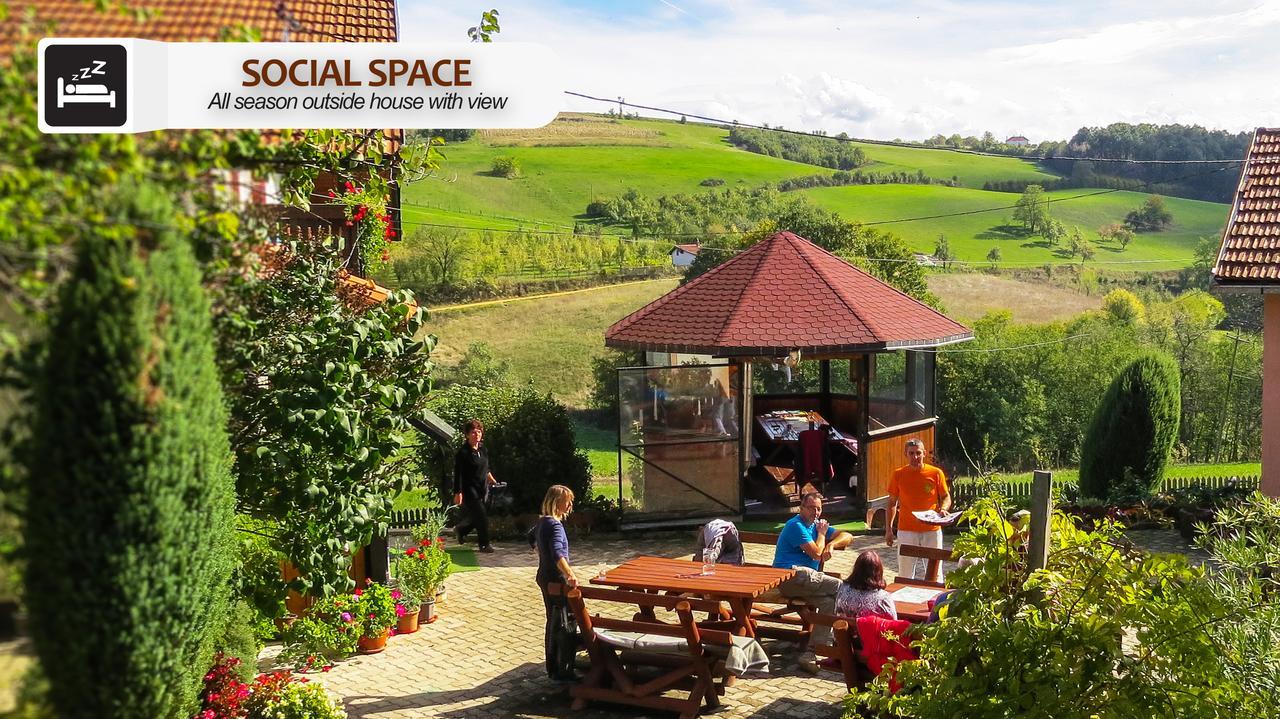 デスポトヴァツ Eco Farm Milanovicゲストハウス エクステリア 写真